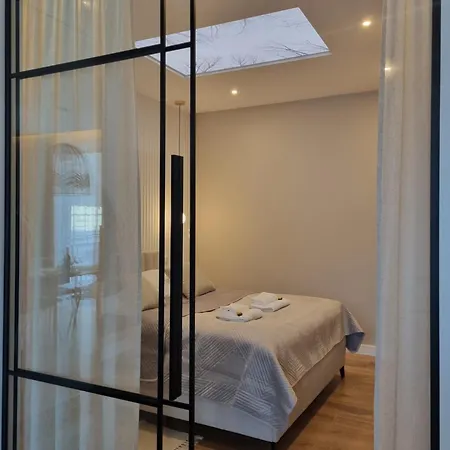 Rynek Apartment *
